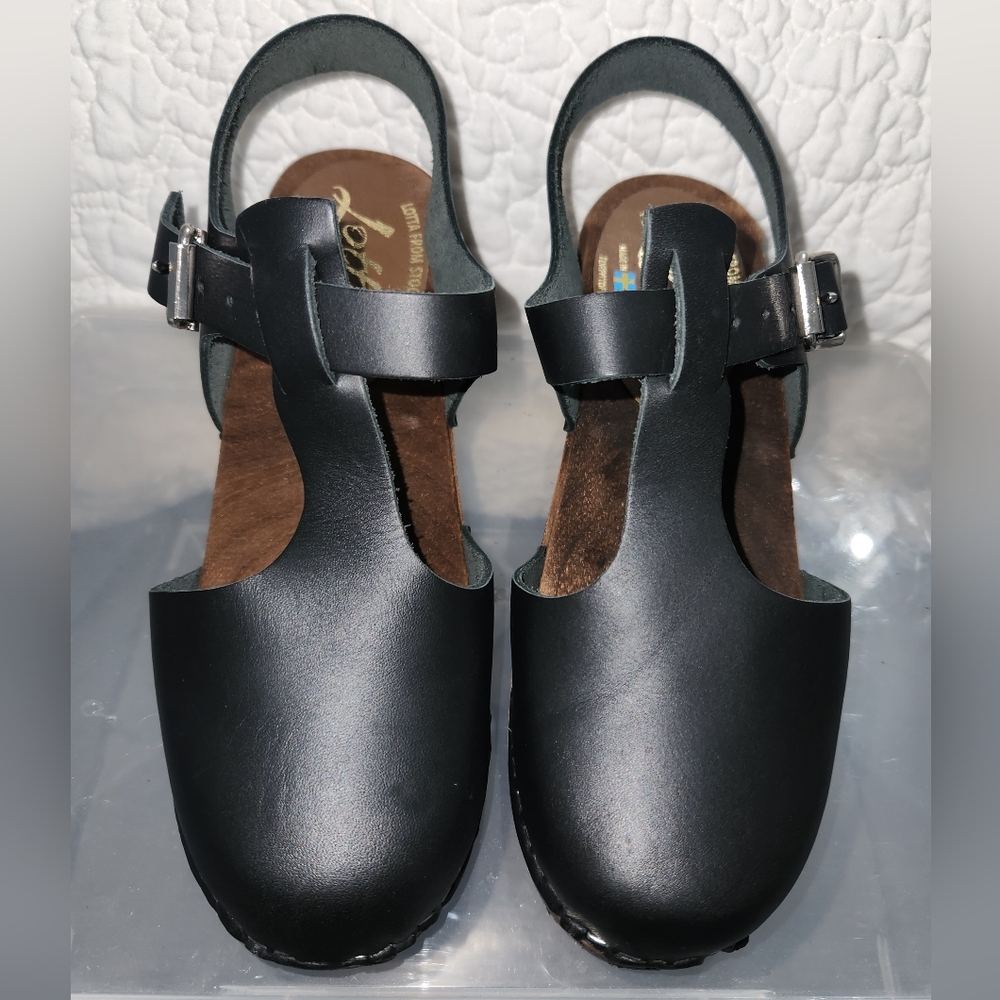 Lotta Highwood T-bar Leather + Wood Clogs